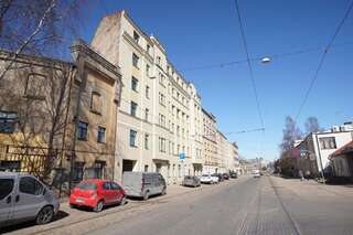 Апартаменты NEW Bohemian crash pad in Riga Center Рига Апартаменты-20